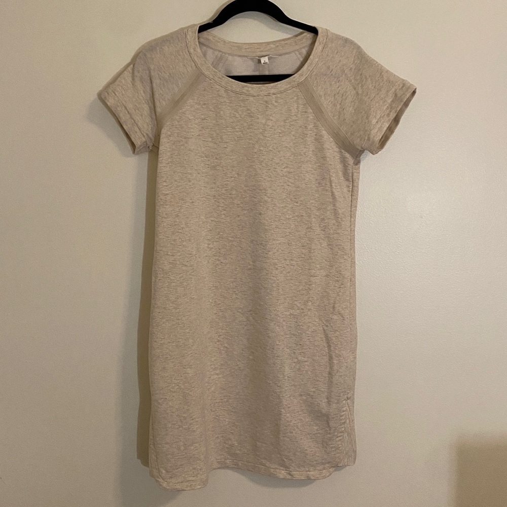 Athleta Pacer Short Sleeve Sweatshirt Relaxed Fit Dress Oatmeal Heather Small